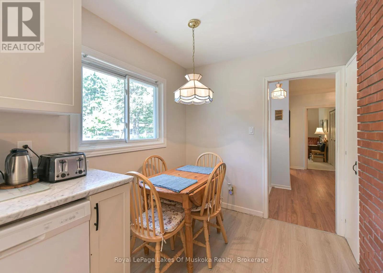 180 LOFTY PINES CRESCENT