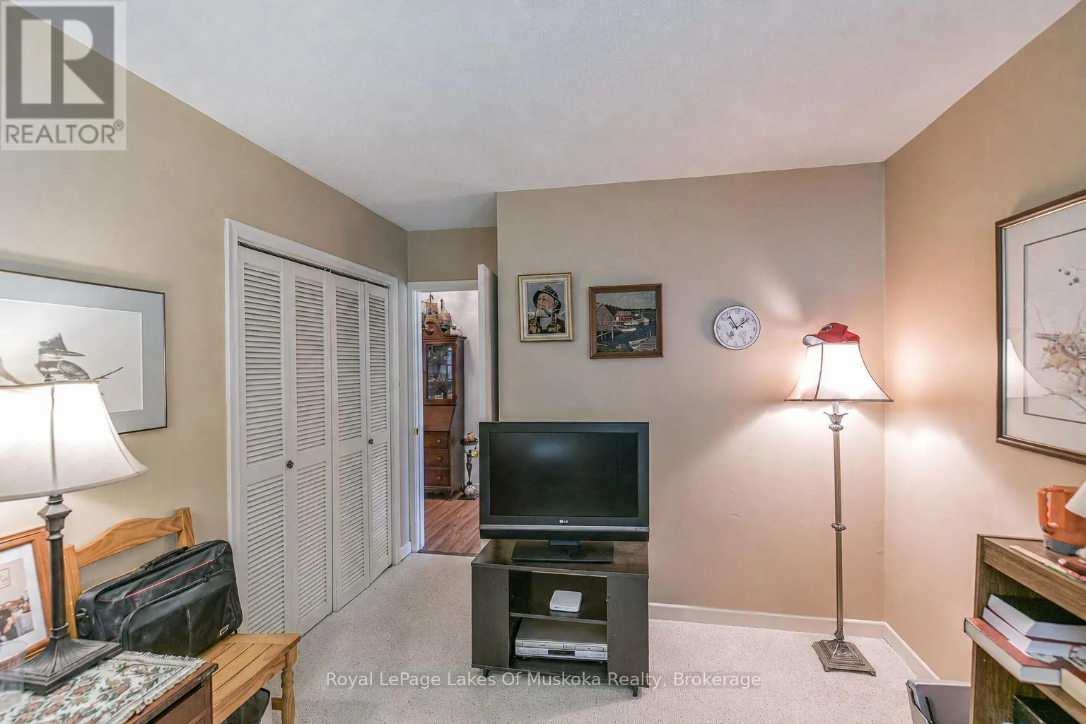 180 LOFTY PINES CRESCENT