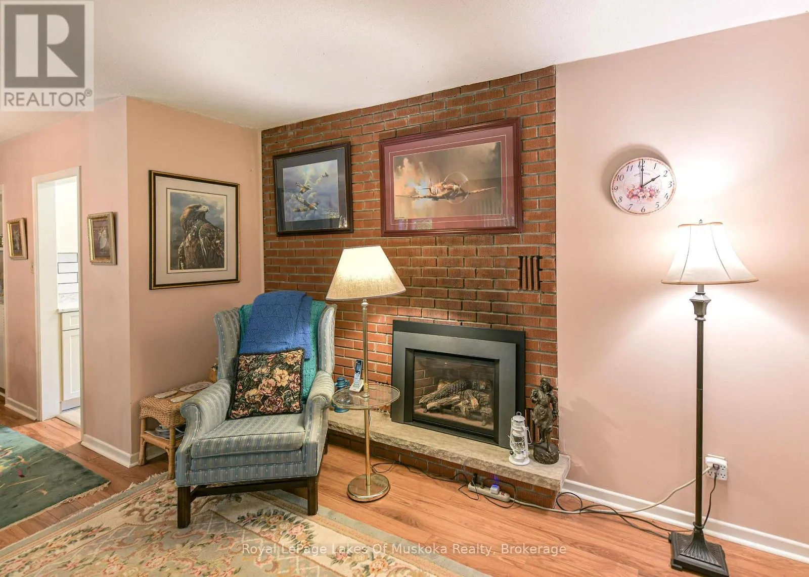 180 LOFTY PINES CRESCENT
