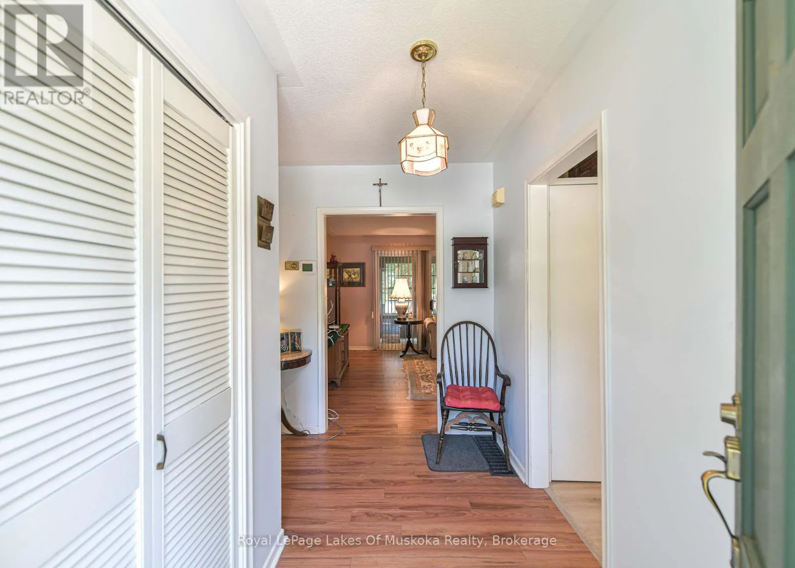 180 LOFTY PINES CRESCENT