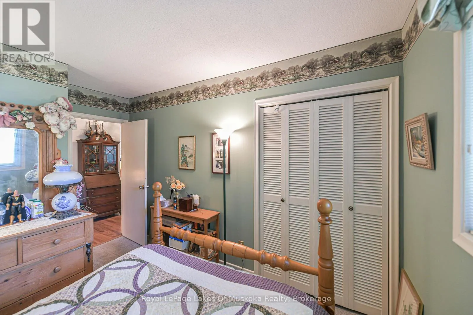 180 LOFTY PINES CRESCENT