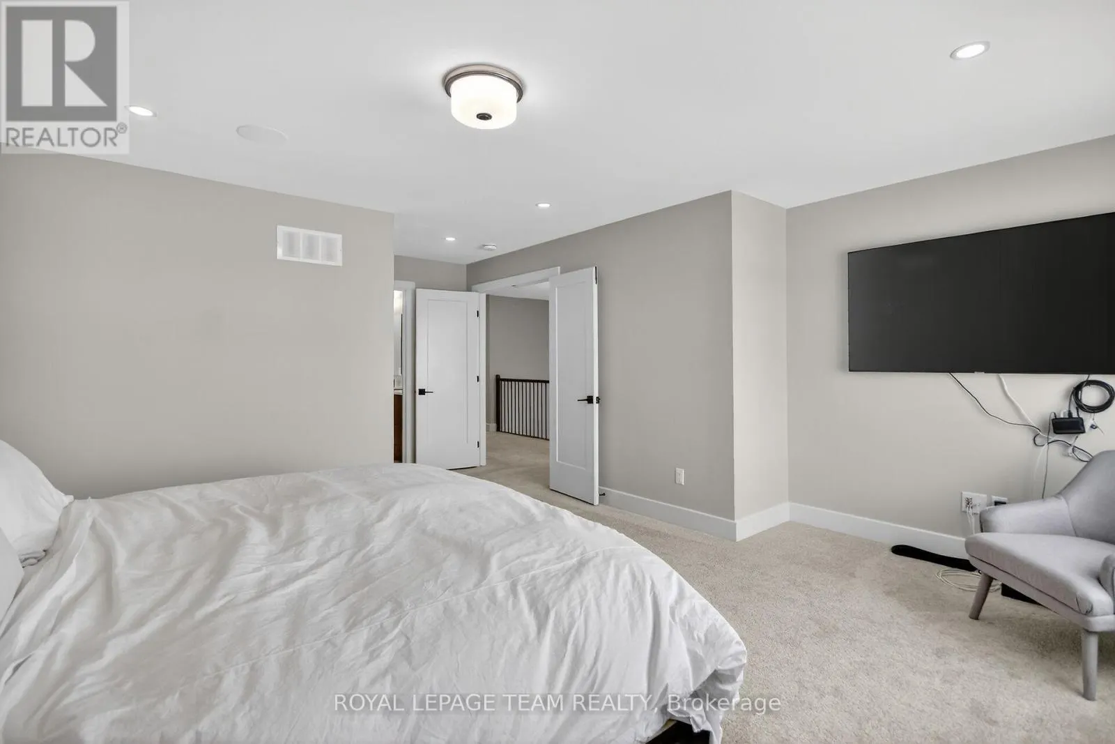 988 BECKTON HEIGHTS