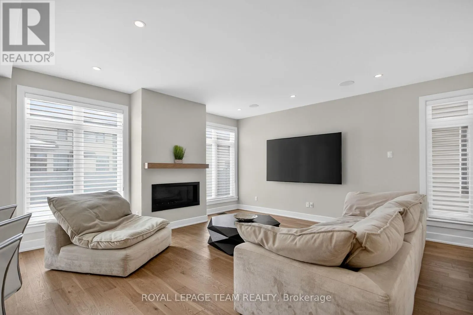 988 BECKTON HEIGHTS