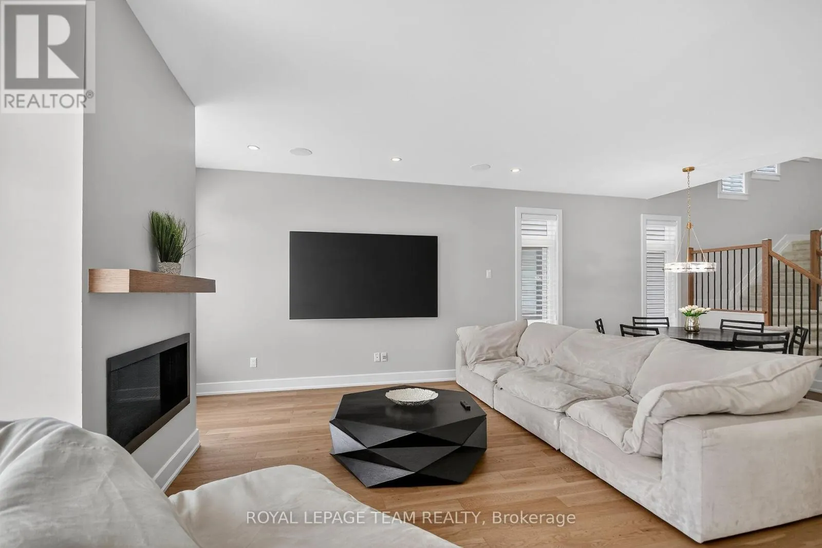 988 BECKTON HEIGHTS