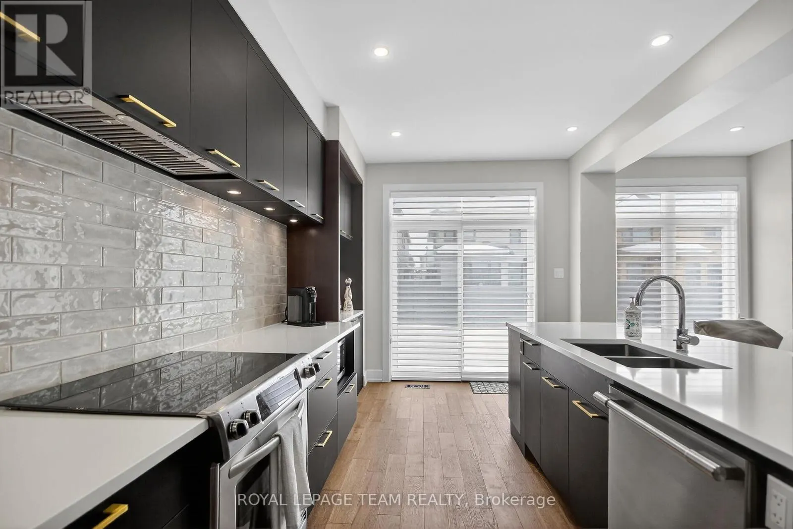988 BECKTON HEIGHTS