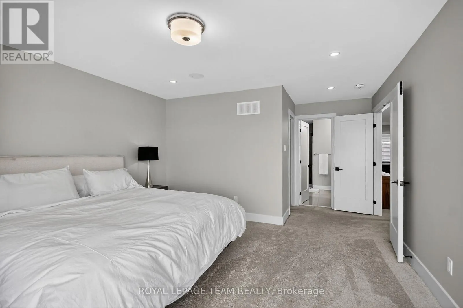 988 BECKTON HEIGHTS