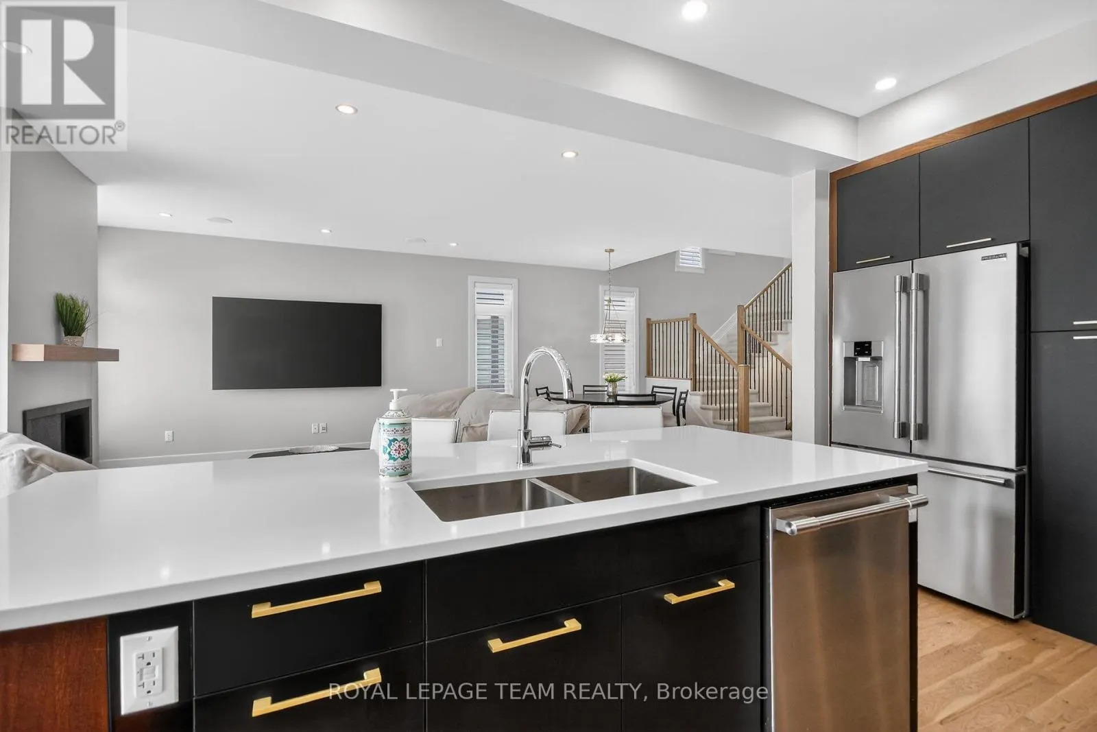 988 BECKTON HEIGHTS