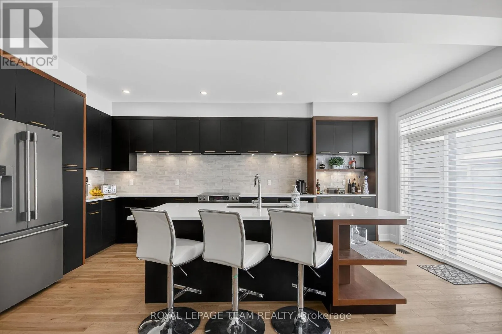988 BECKTON HEIGHTS