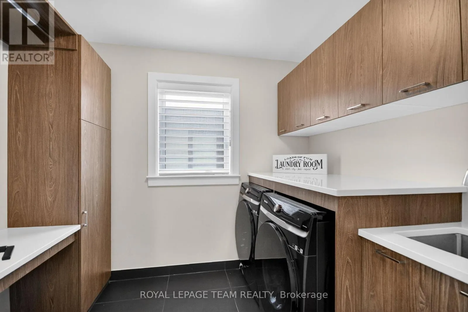 988 BECKTON HEIGHTS