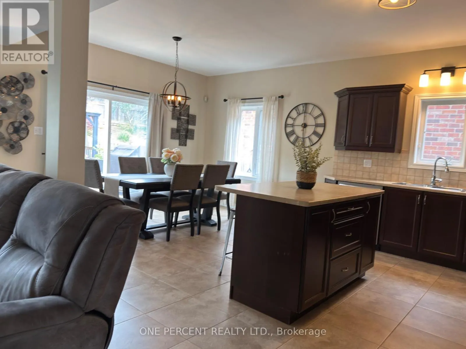 4871 NORTHGATE CRESCENT