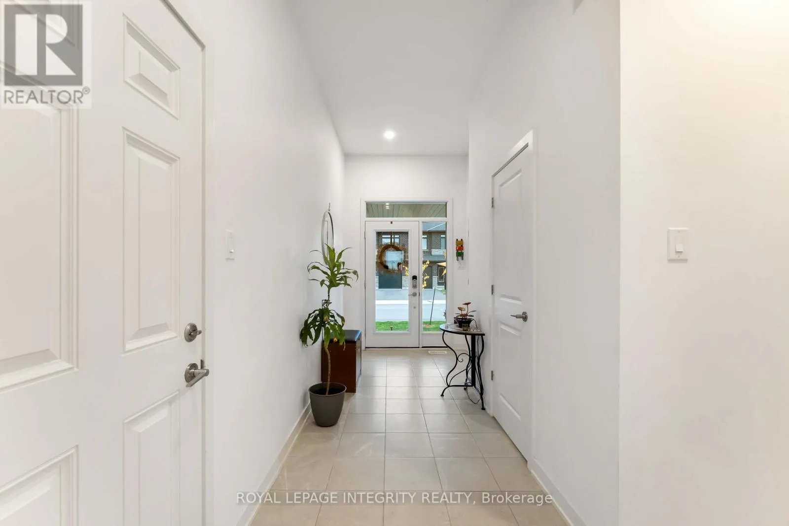 221 FINSBURY AVENUE
