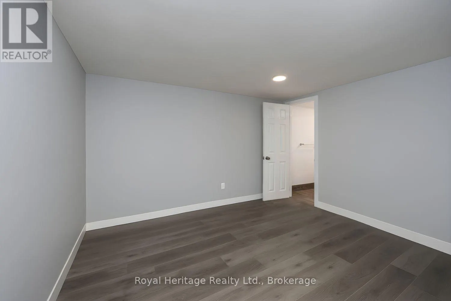 2 - 264 DIVISION STREET #2