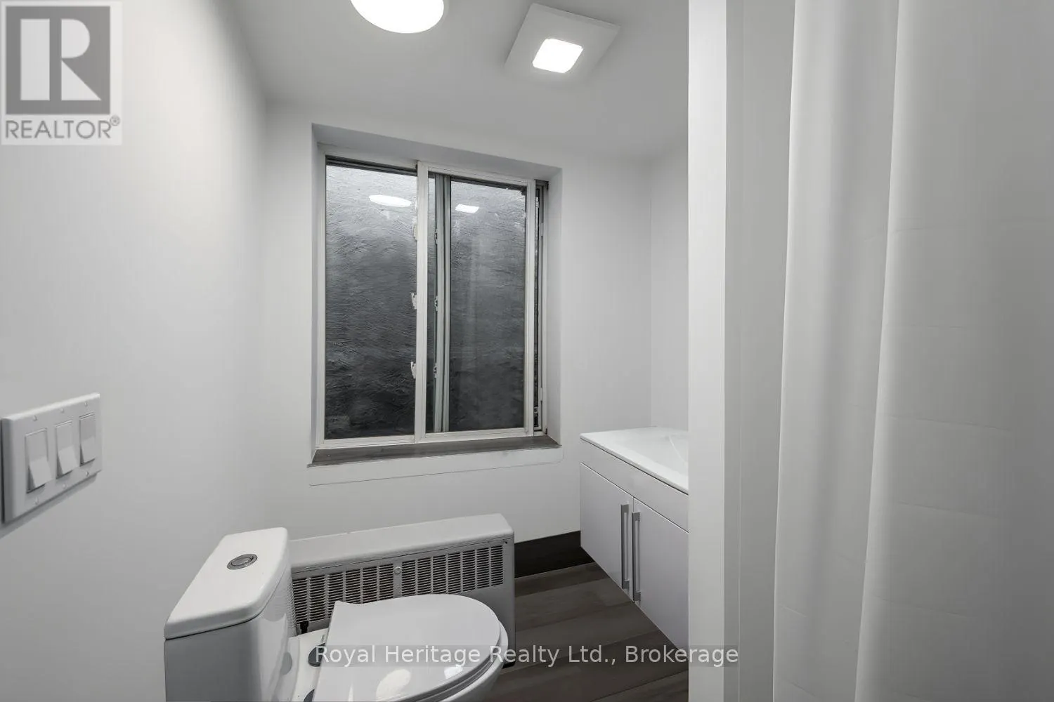 2 - 264 DIVISION STREET #2