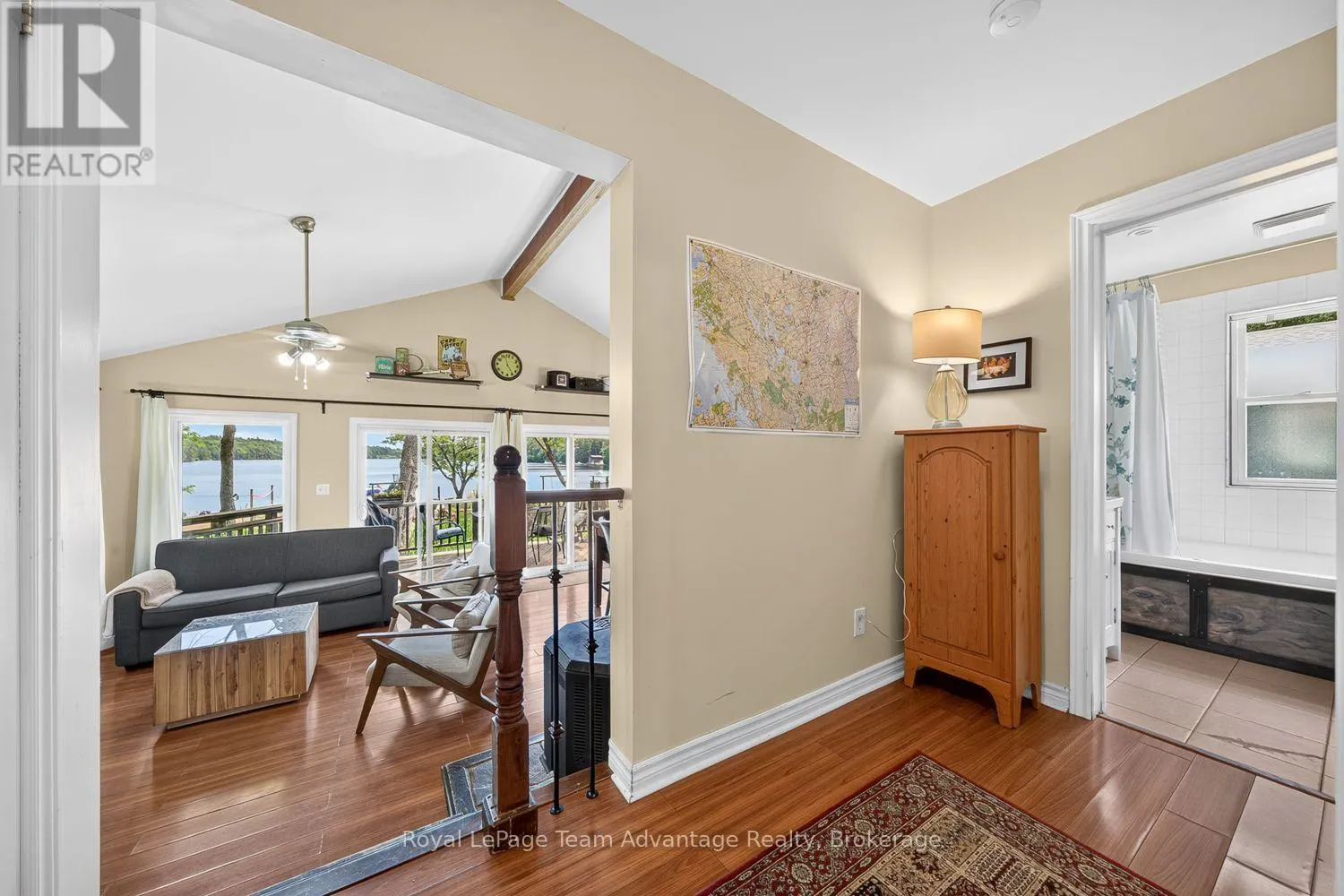 9 - 7 SILVER POINT ROAD #9