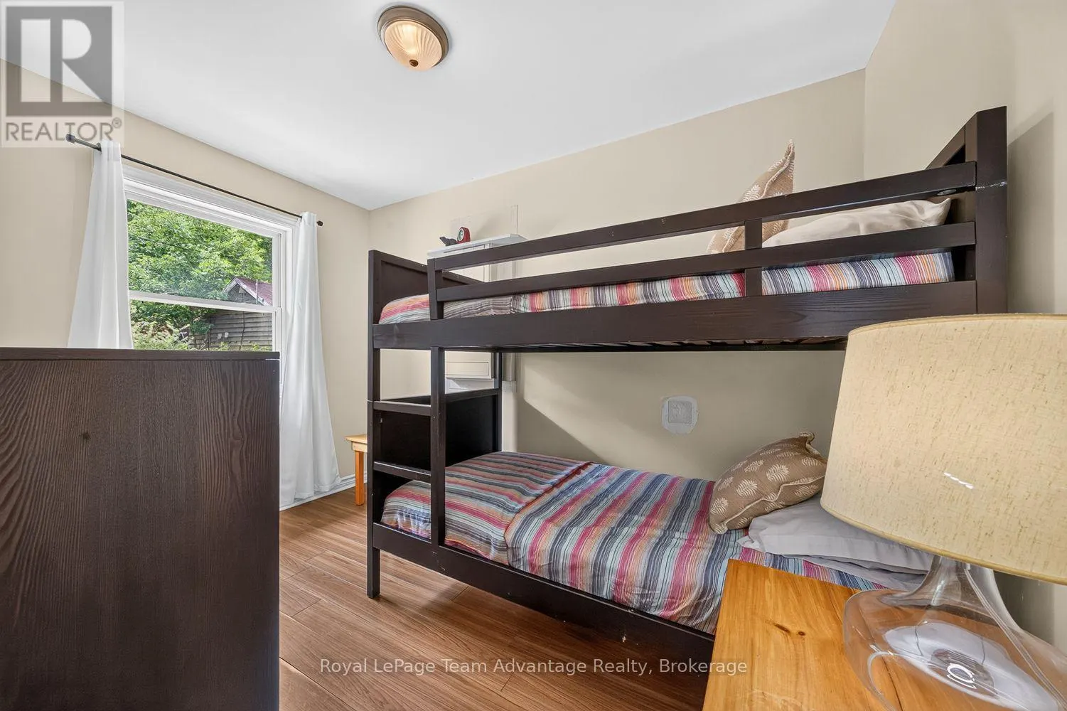 9 - 7 SILVER POINT ROAD #9