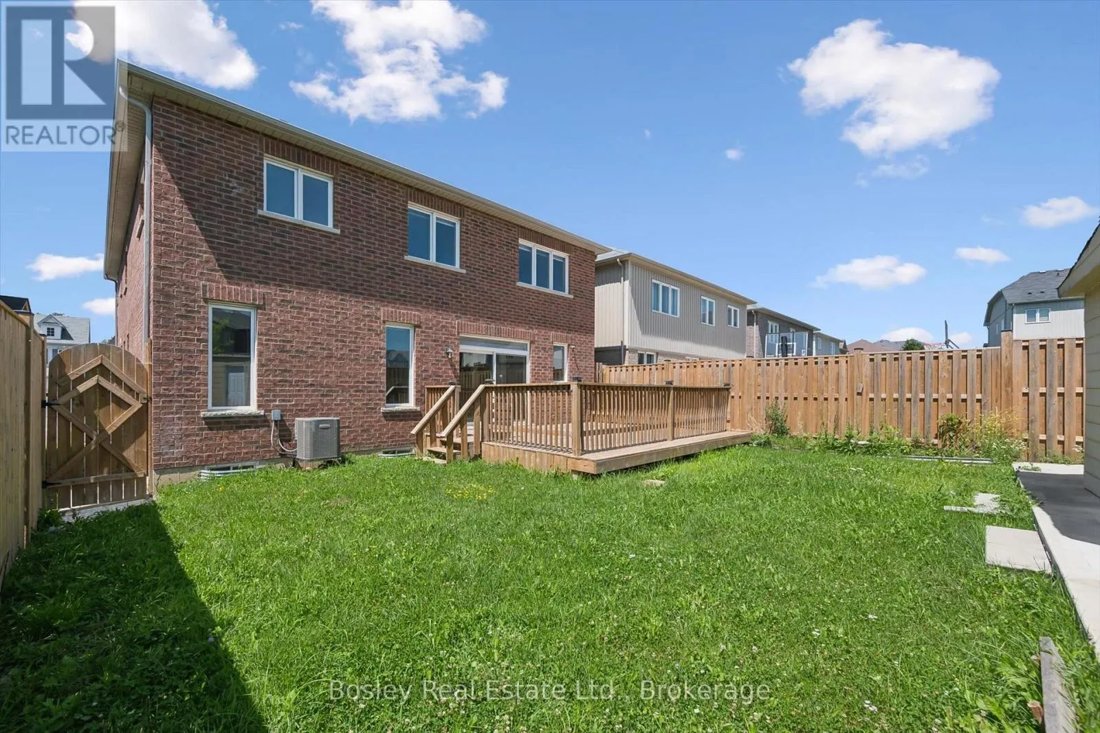 219 DOLMAN STREET W