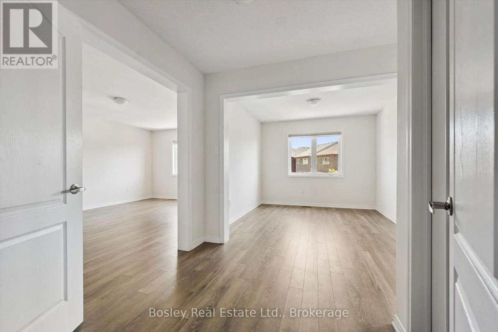 219 DOLMAN STREET W