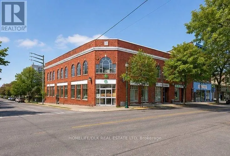 301 - 133 KING STREET W