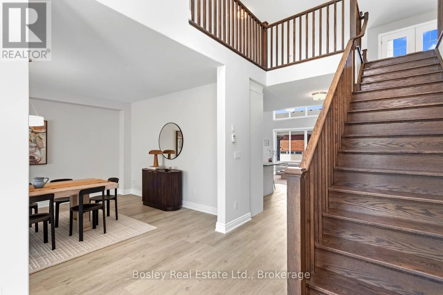 220 STRACHAN STREET