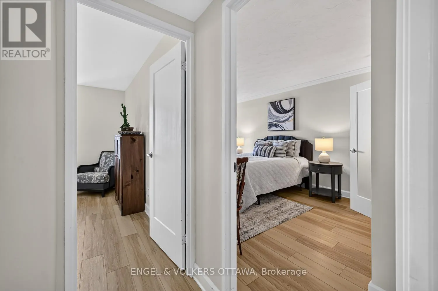 110 - 55 WATER STREET E