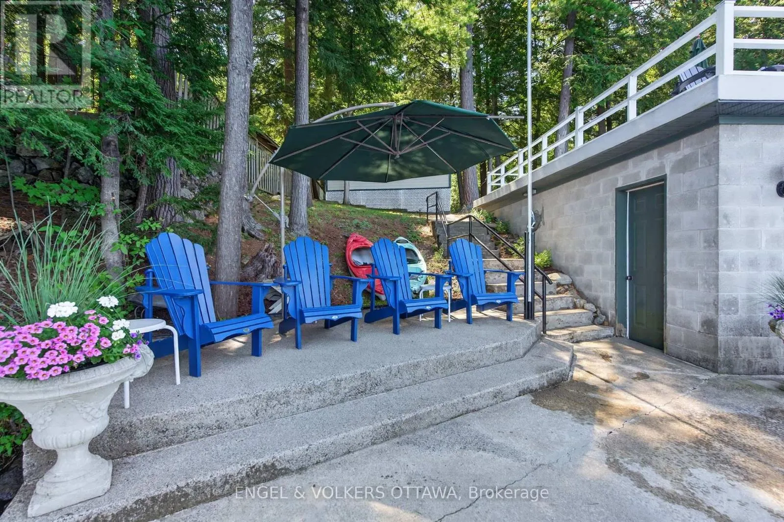 942 DUNN ROVIN LANE