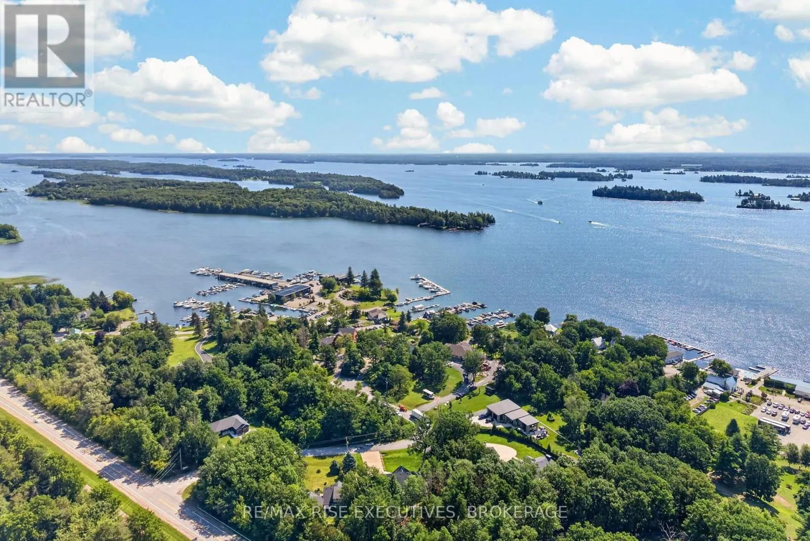 4 HEADLANDS WAY
