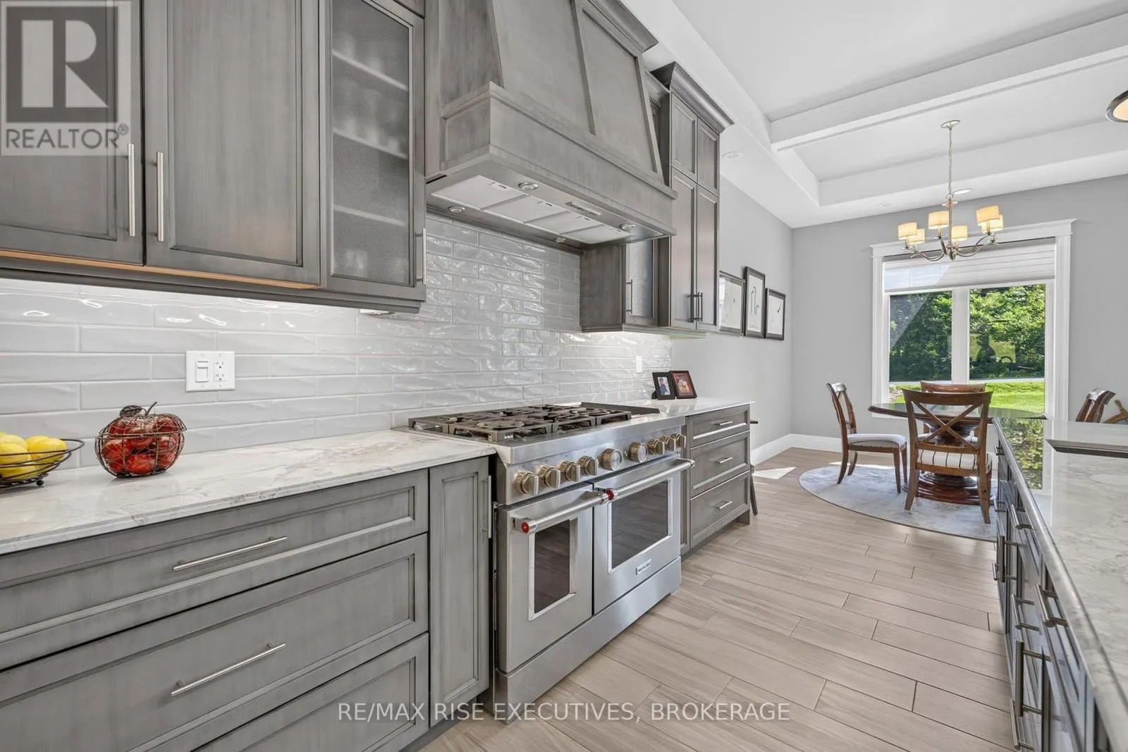 4 HEADLANDS WAY