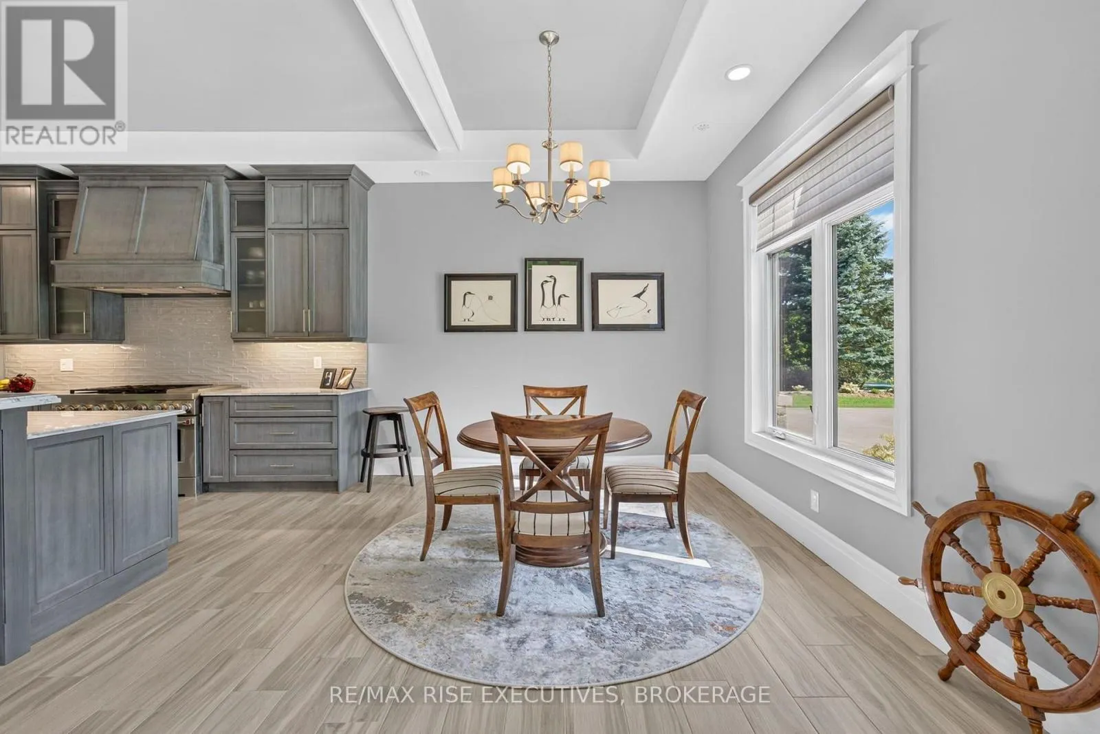 4 HEADLANDS WAY