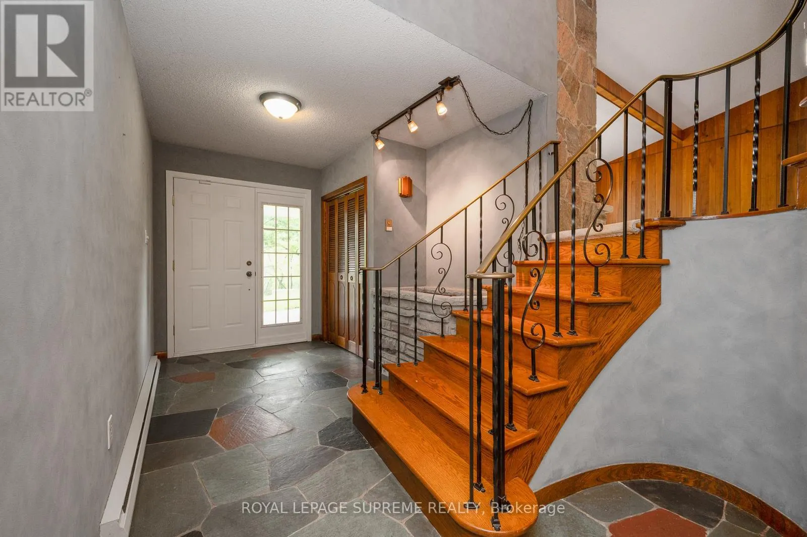 2035 HOLLOW ROAD