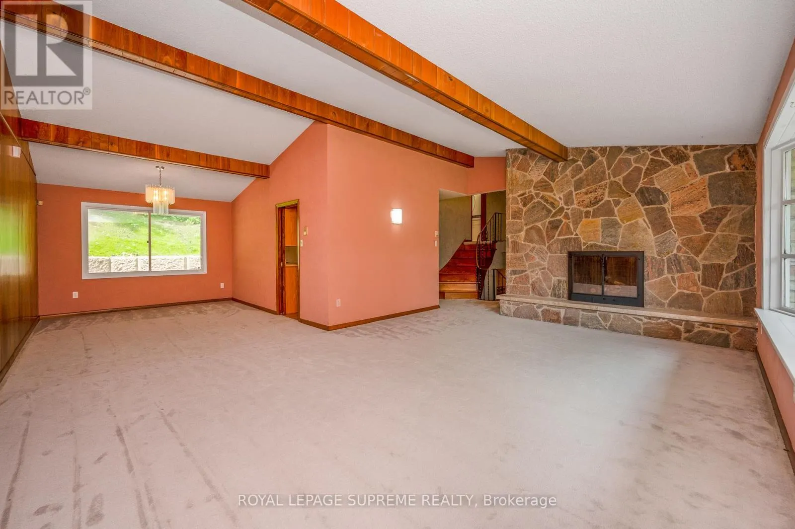 2035 HOLLOW ROAD
