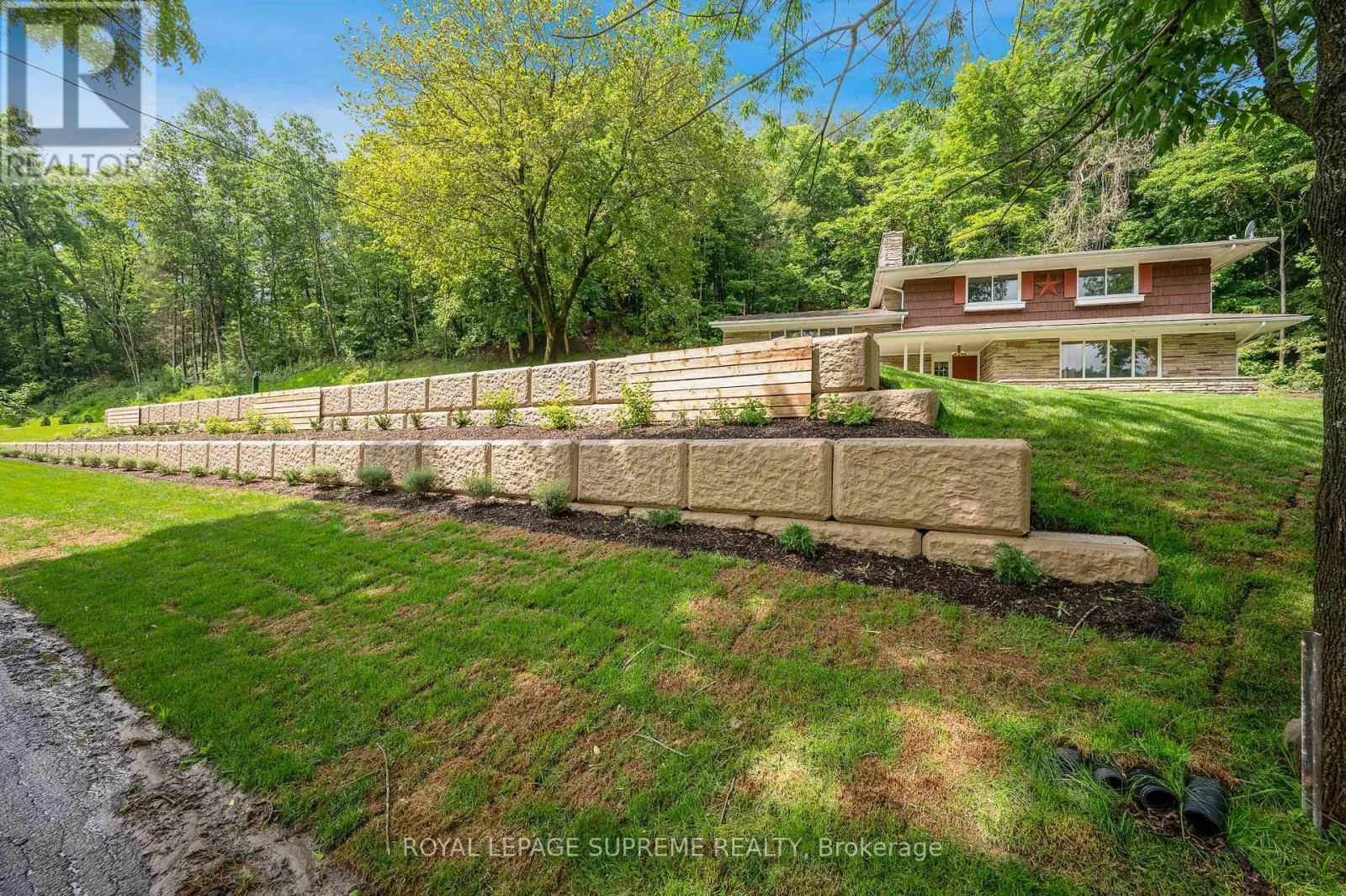 2035 HOLLOW ROAD