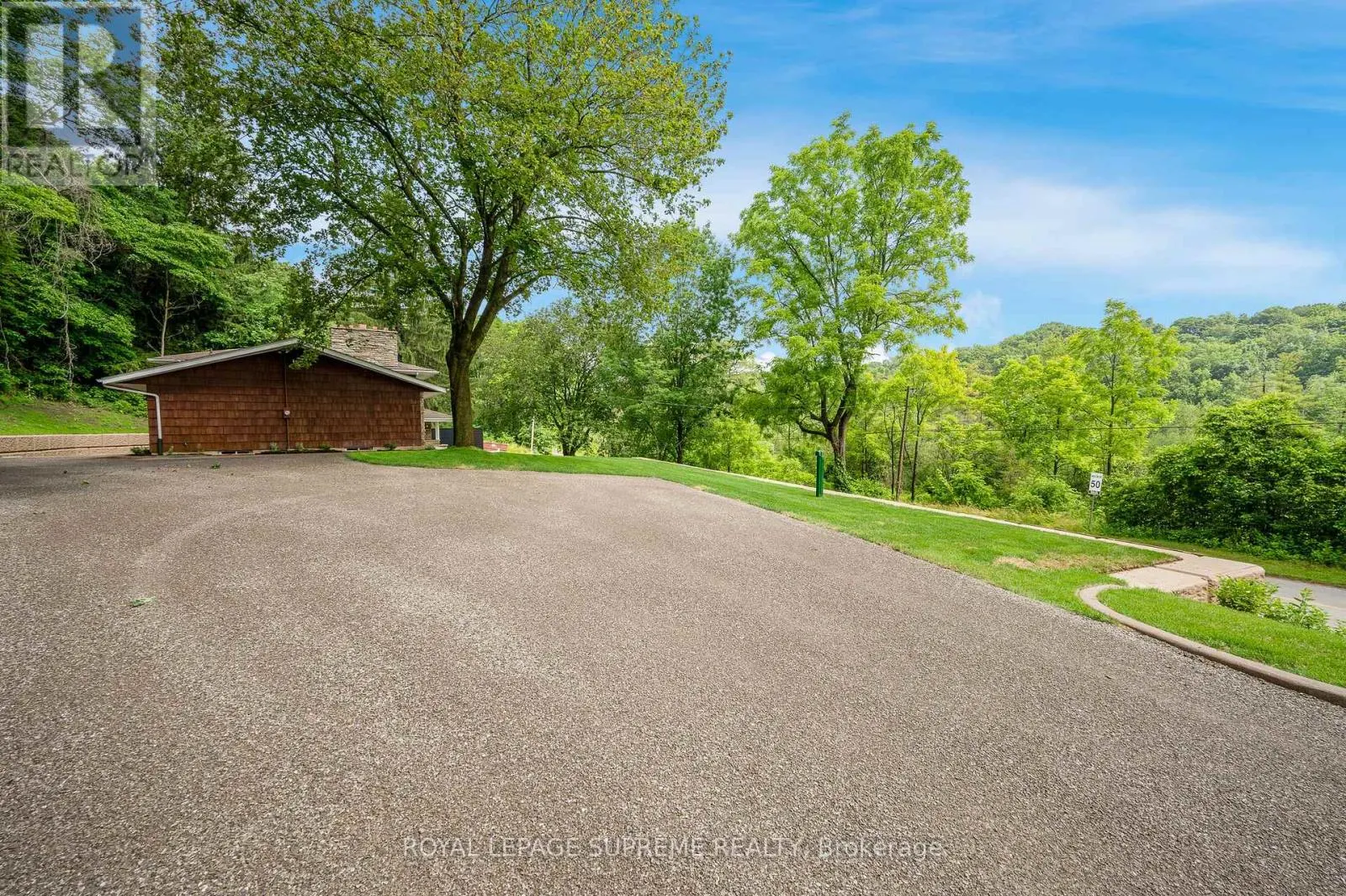 2035 HOLLOW ROAD