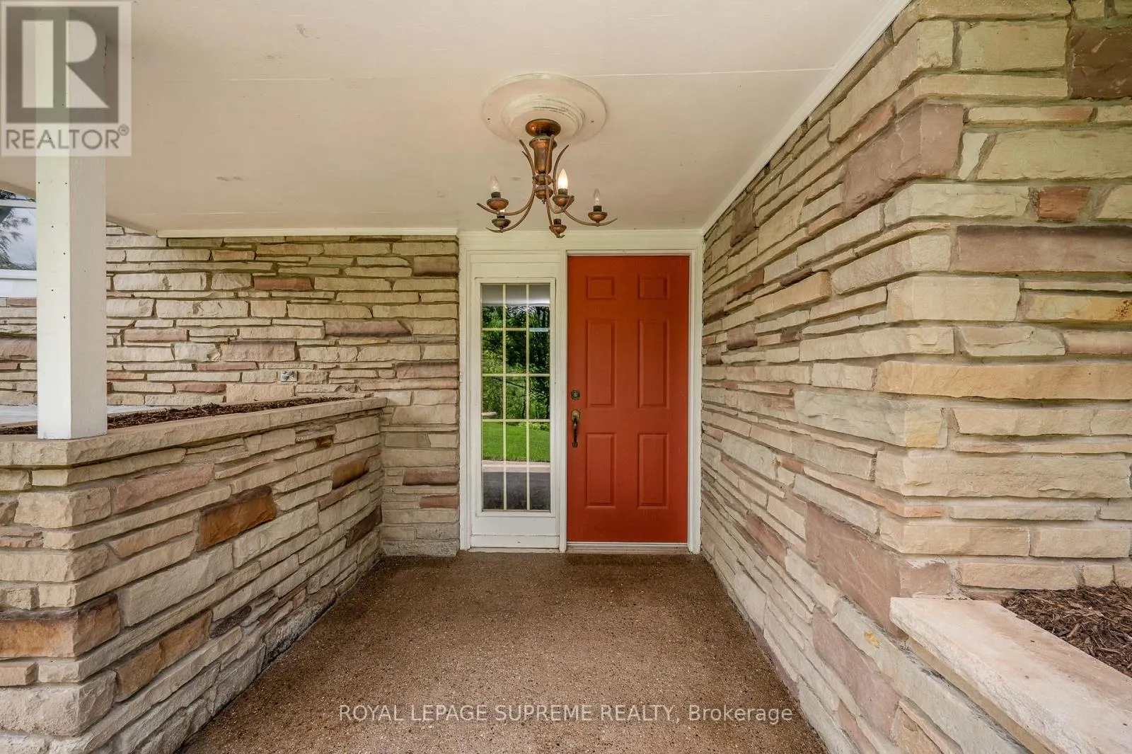 2035 HOLLOW ROAD