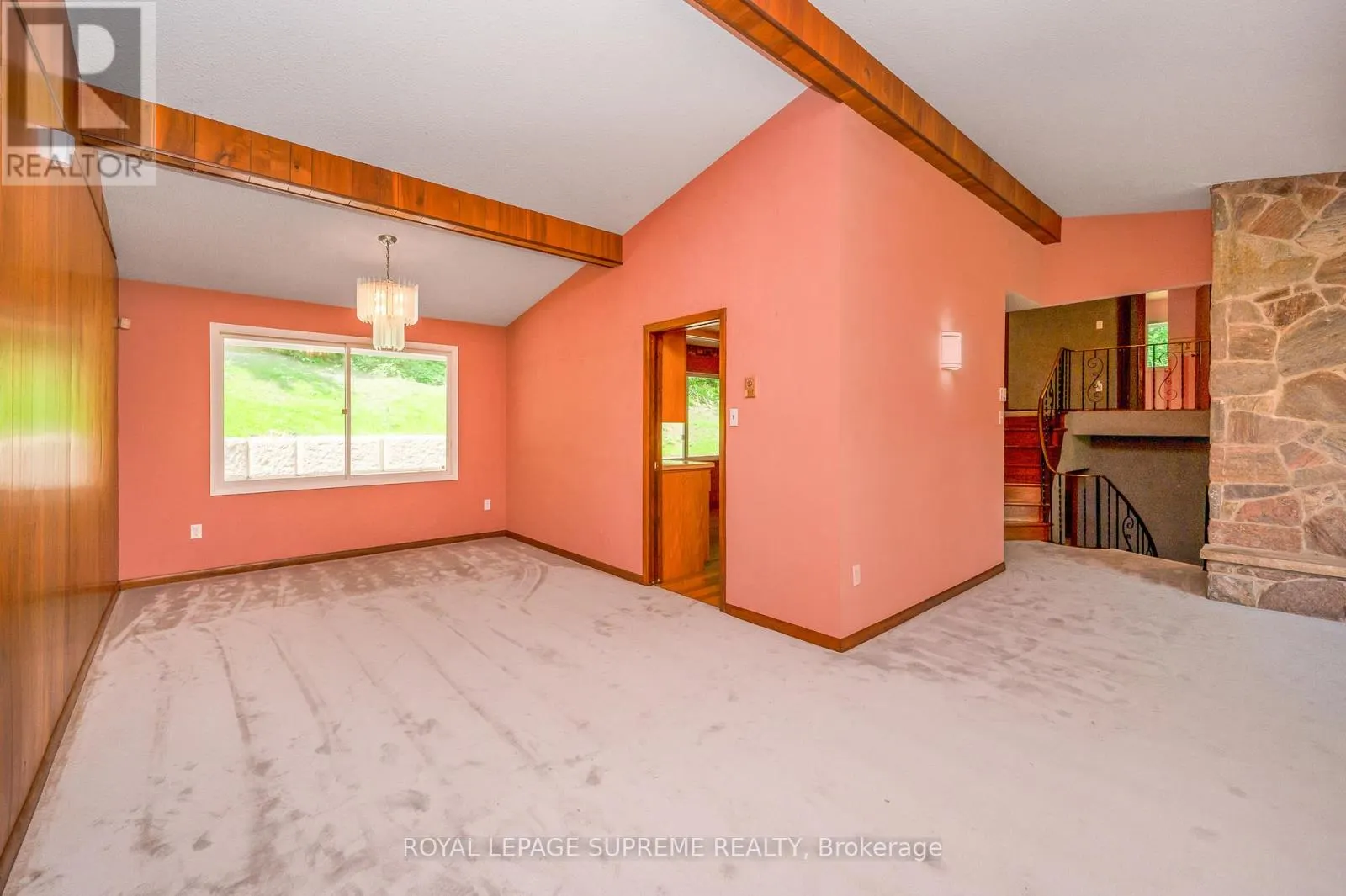 2035 HOLLOW ROAD