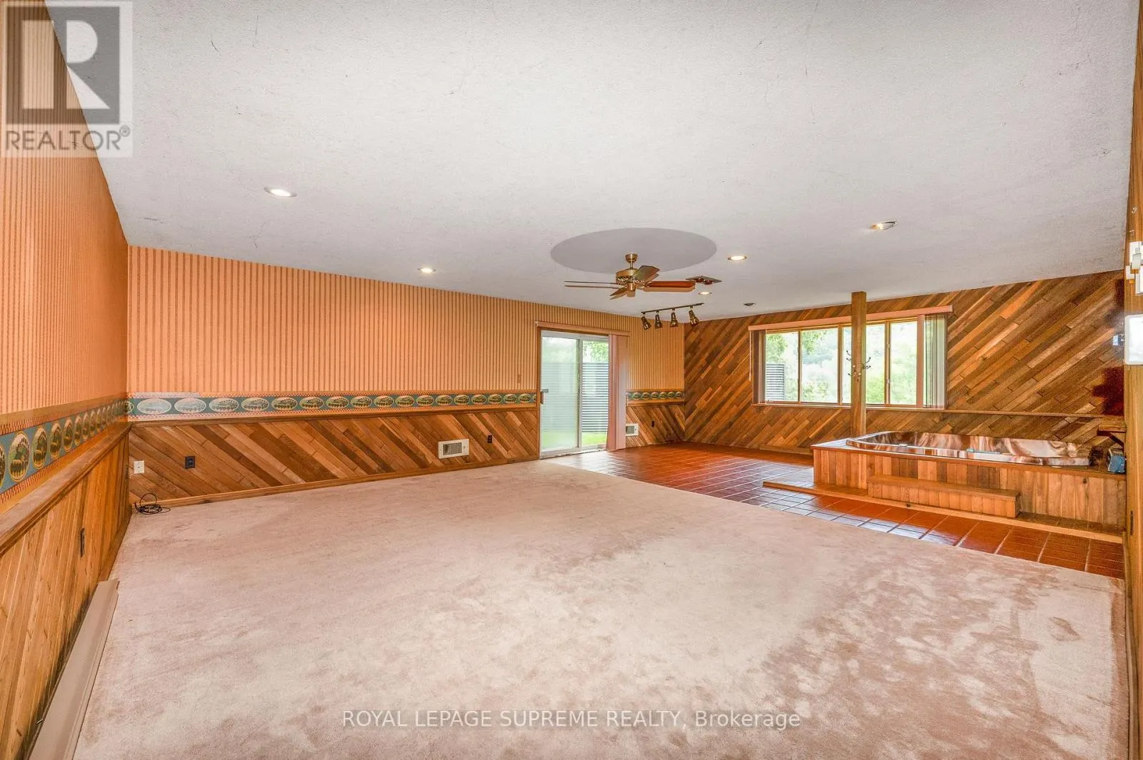 2035 HOLLOW ROAD