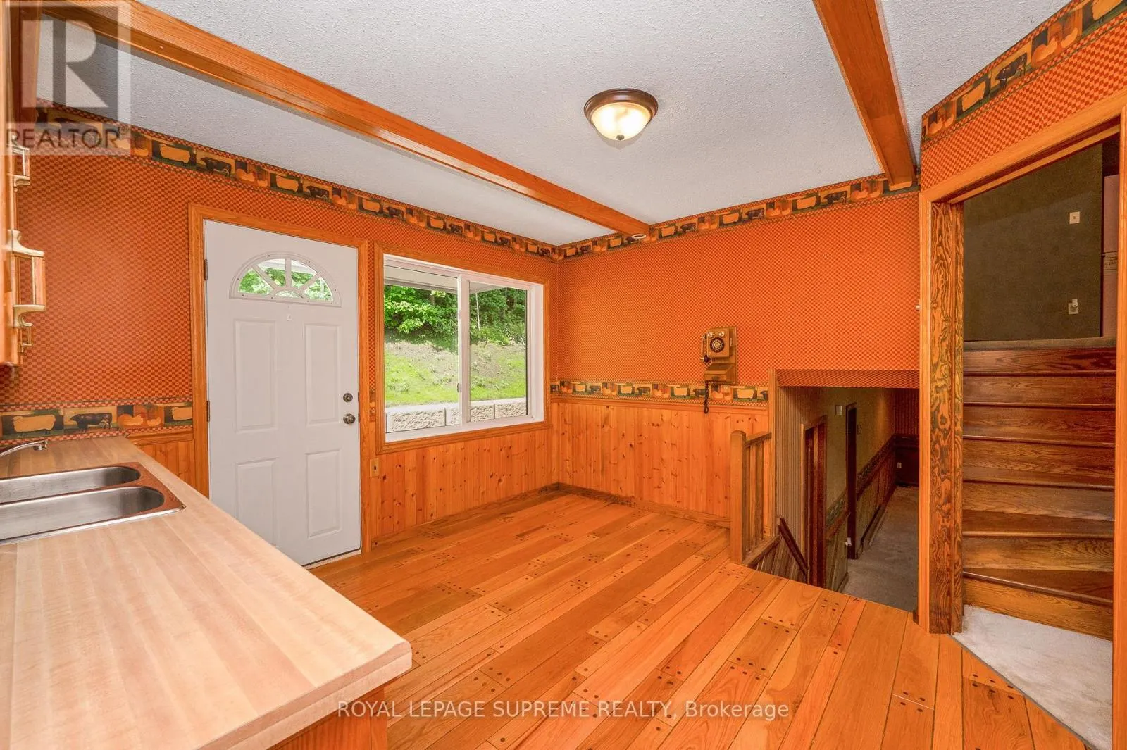 2035 HOLLOW ROAD