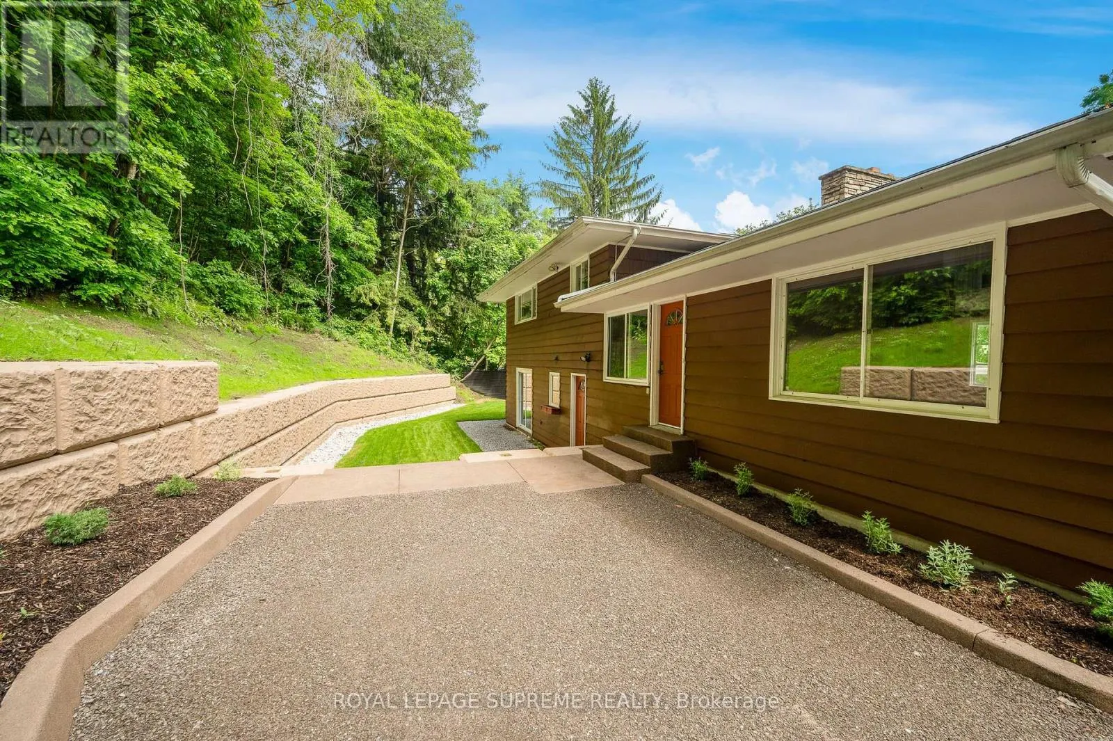 2035 HOLLOW ROAD