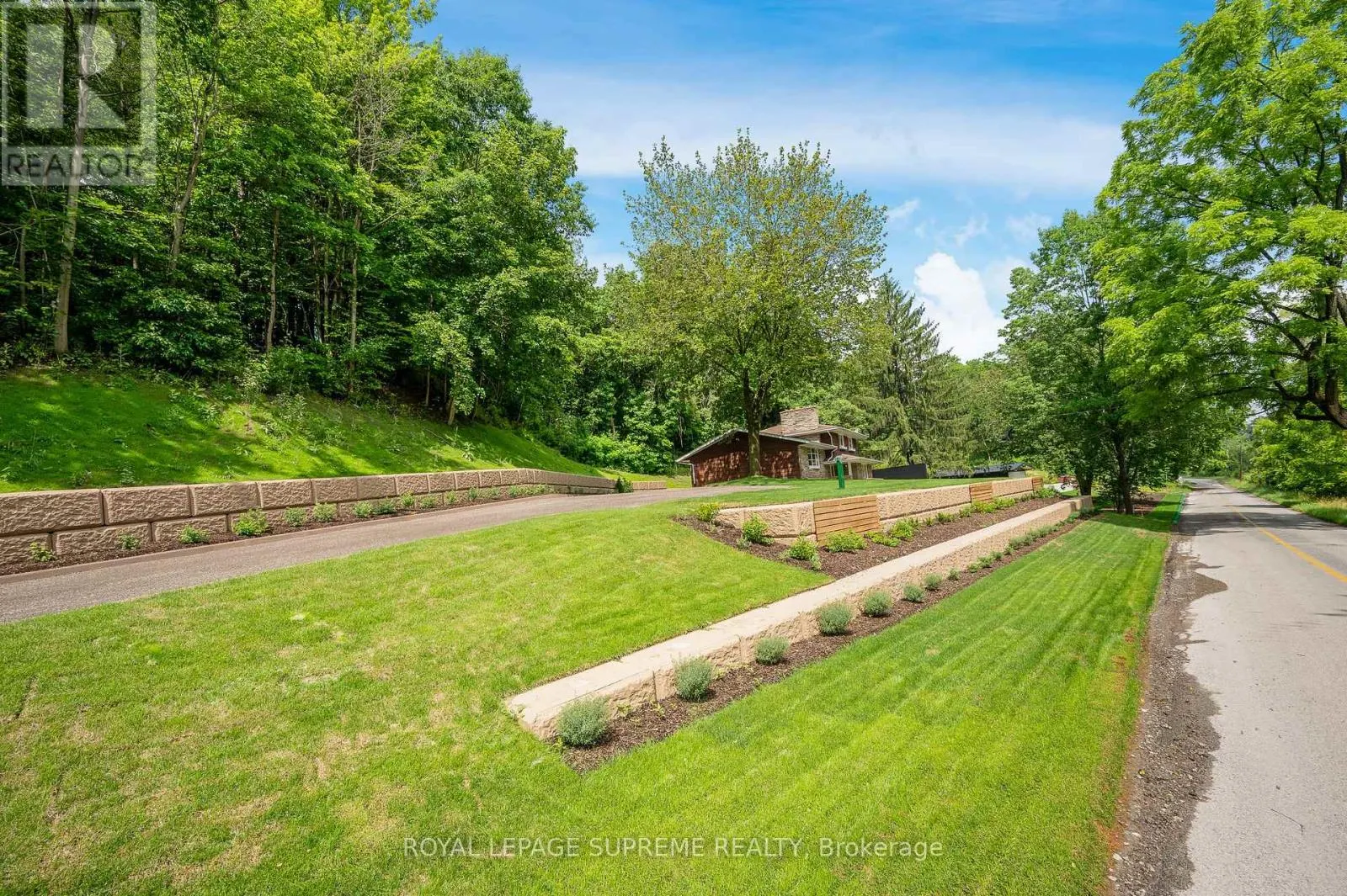 2035 HOLLOW ROAD