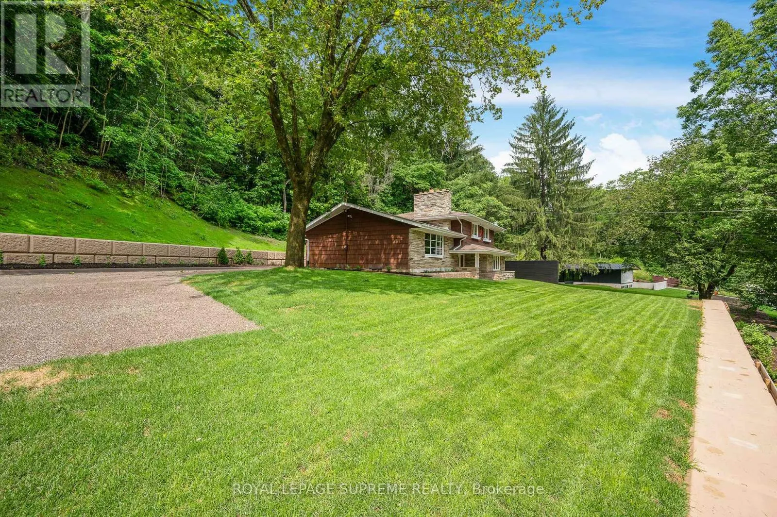 2035 HOLLOW ROAD