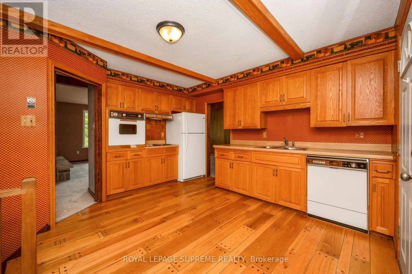 2035 HOLLOW ROAD