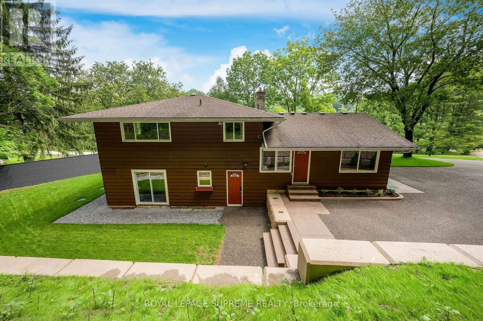 2035 HOLLOW ROAD