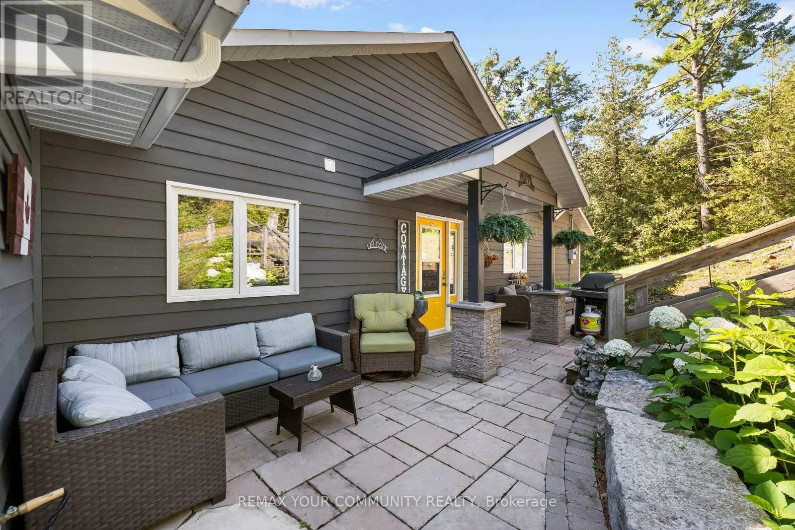 511 EAST CLEAR BAY ROAD