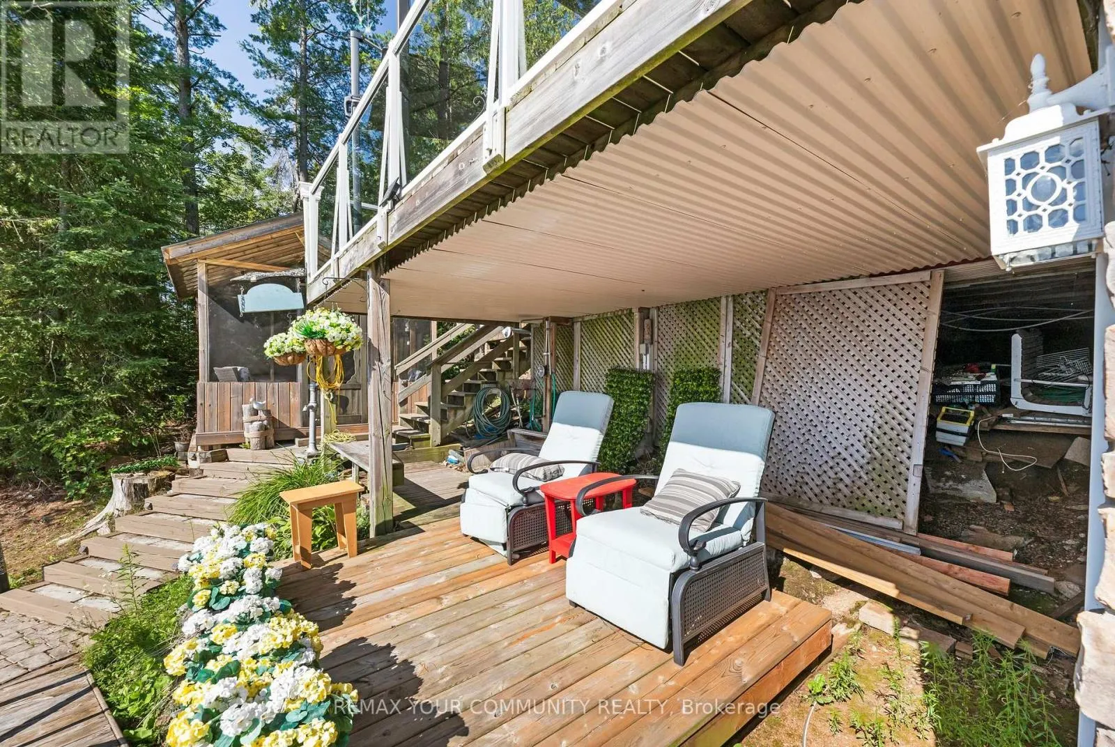 511 EAST CLEAR BAY ROAD