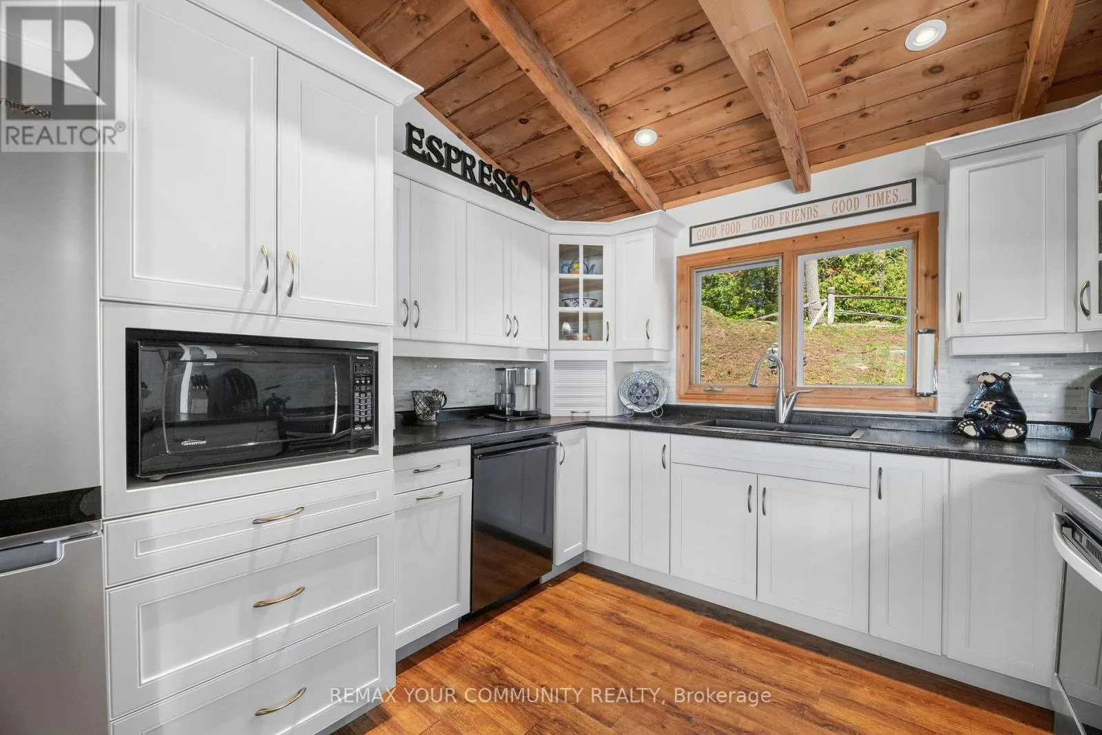 511 EAST CLEAR BAY ROAD