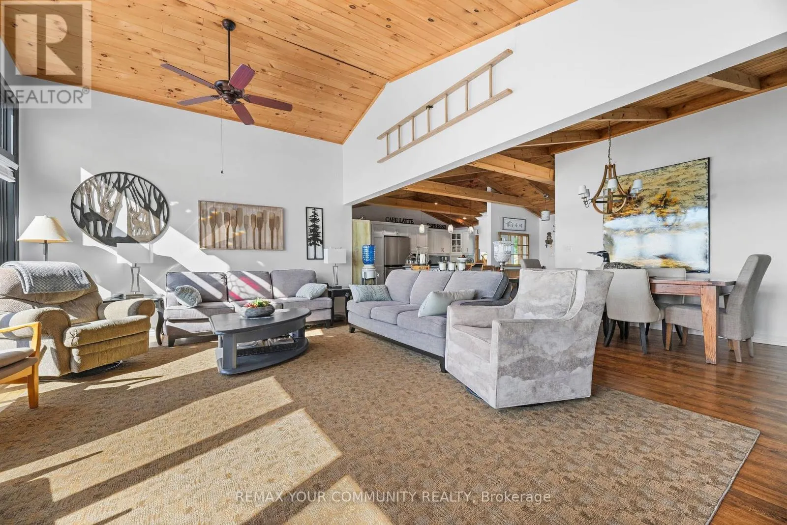 511 EAST CLEAR BAY ROAD