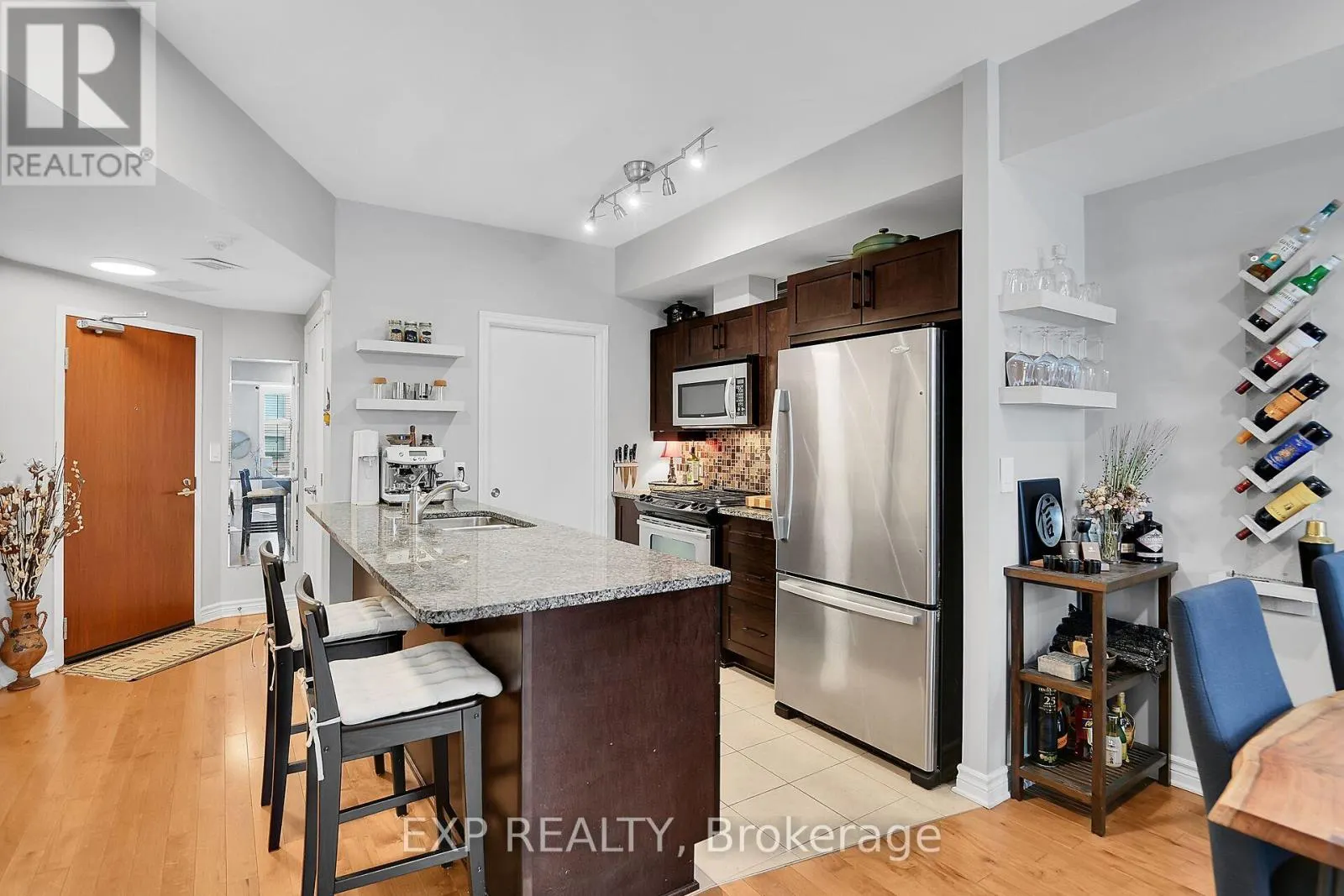 203 - 575 BYRON AVENUE