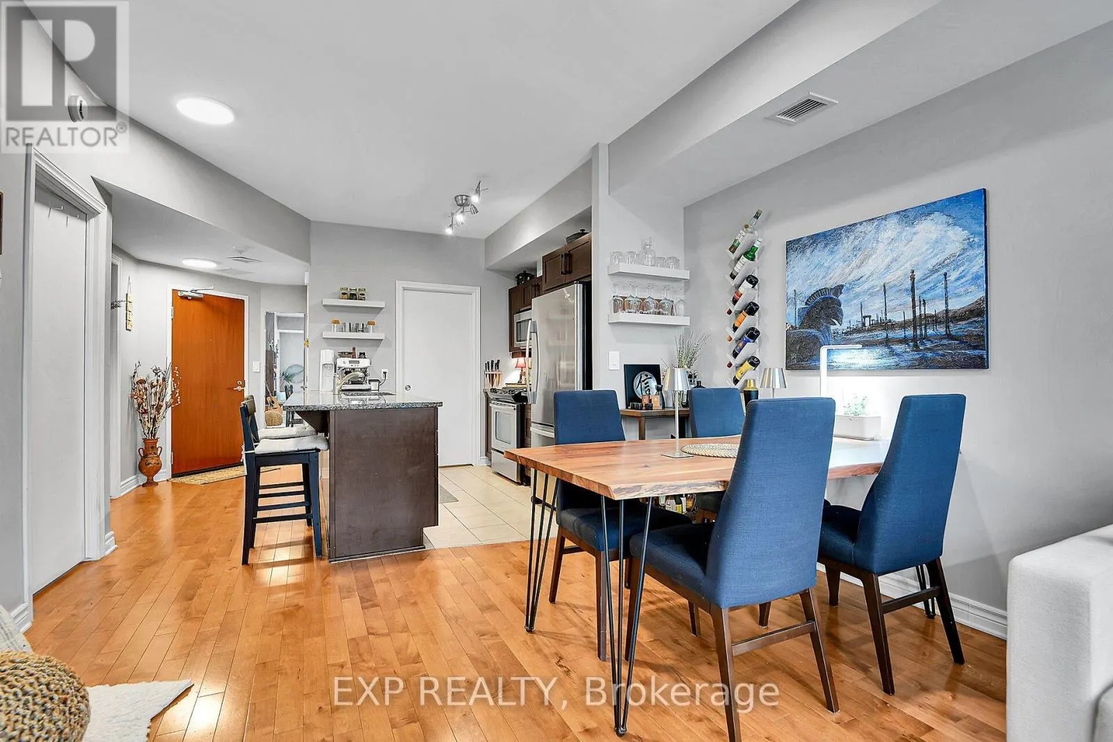 203 - 575 BYRON AVENUE