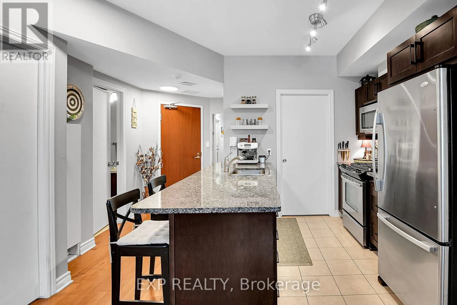 203 - 575 BYRON AVENUE
