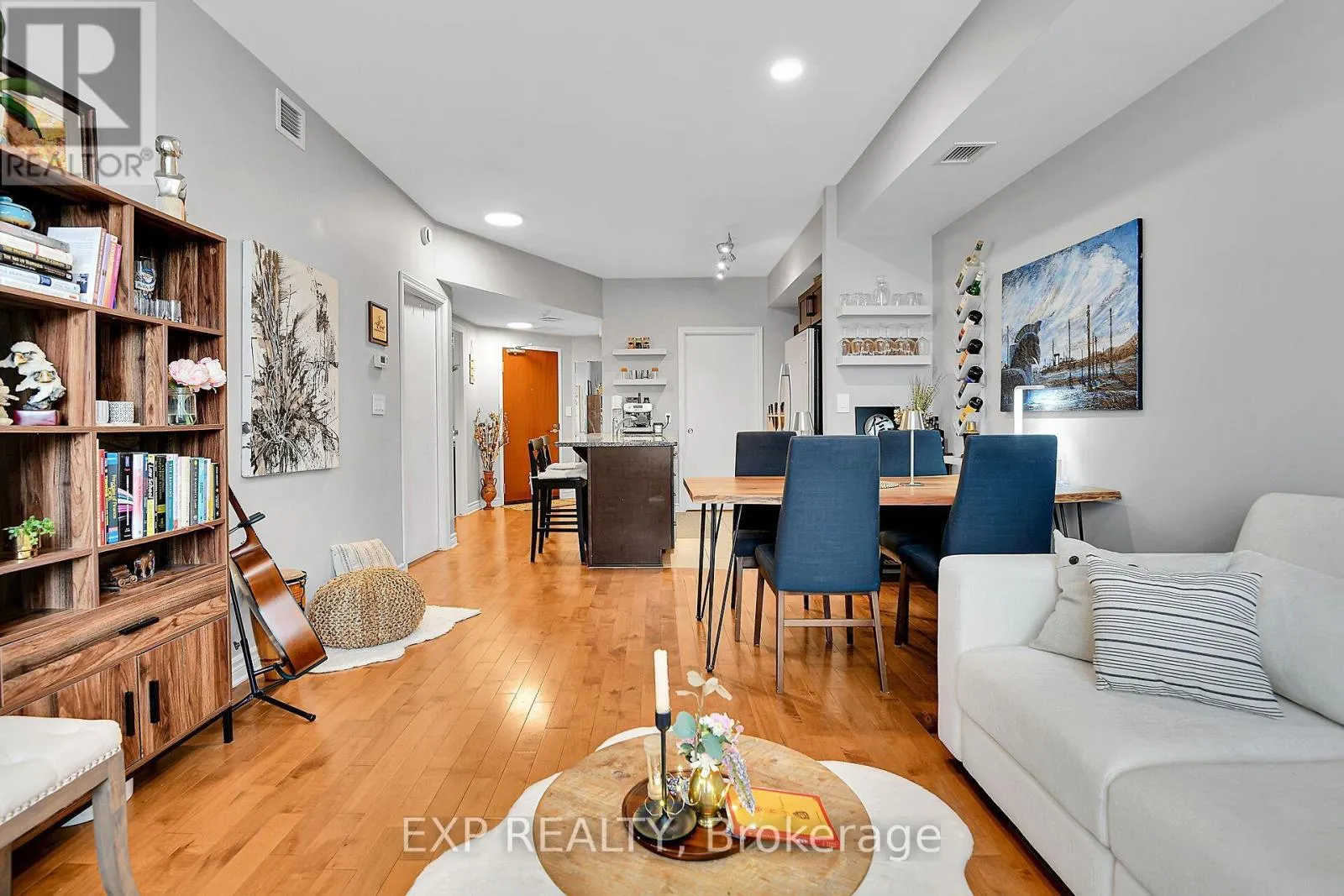 203 - 575 BYRON AVENUE
