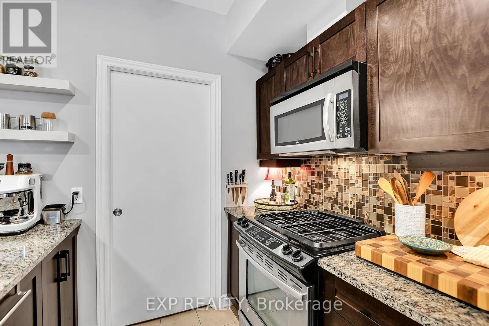 203 - 575 BYRON AVENUE